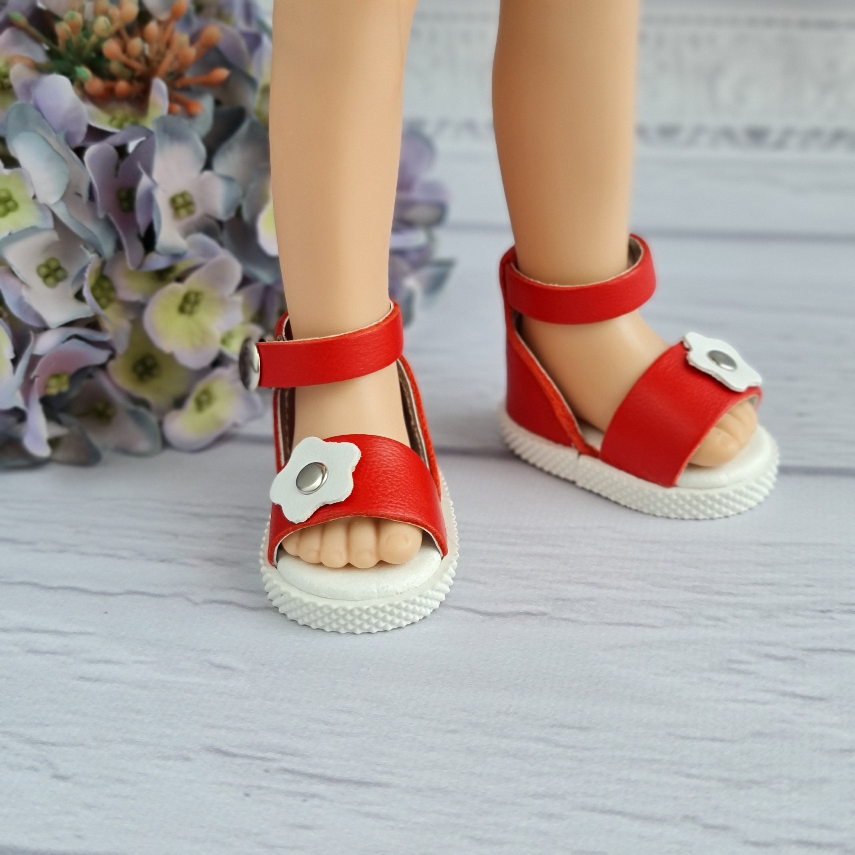 Paola Reina doll shoes. Shoes for Paola Reina Dolls.