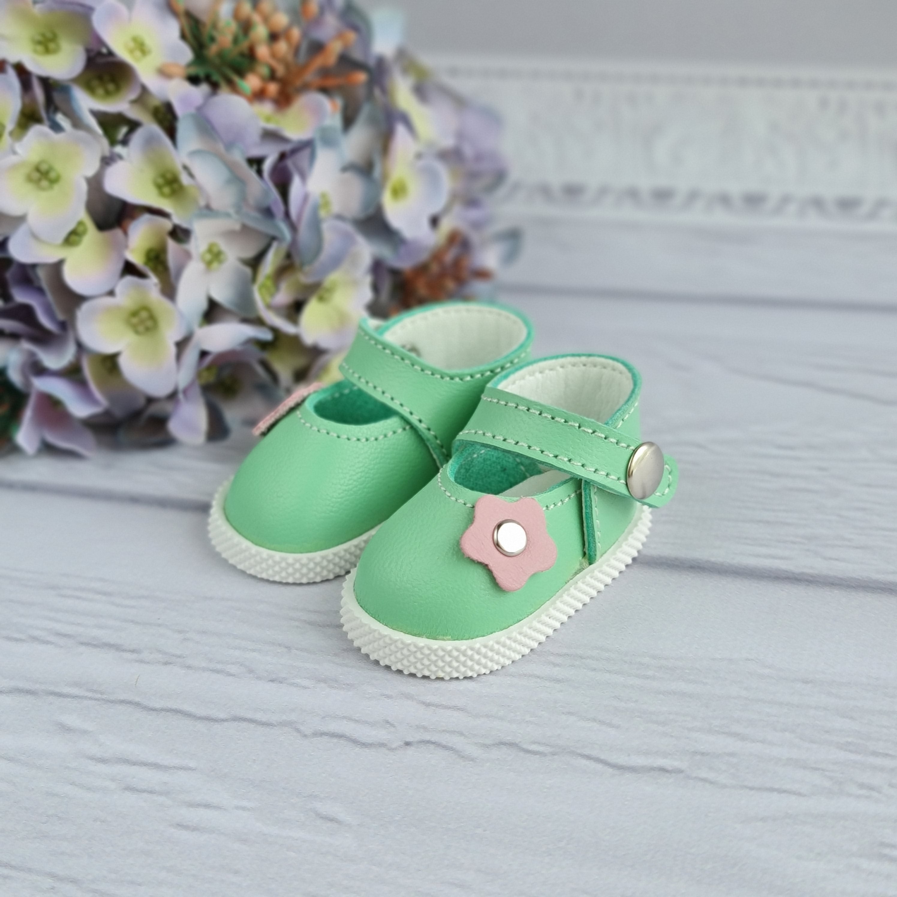 Gotz Little kidz doll shoes. 14 inch doll shoes.
