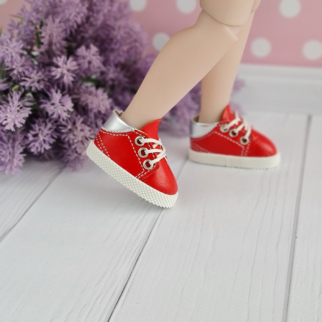 Ruby Red doll shoes. Shoes for Ruby Red Fashion Friends doll.