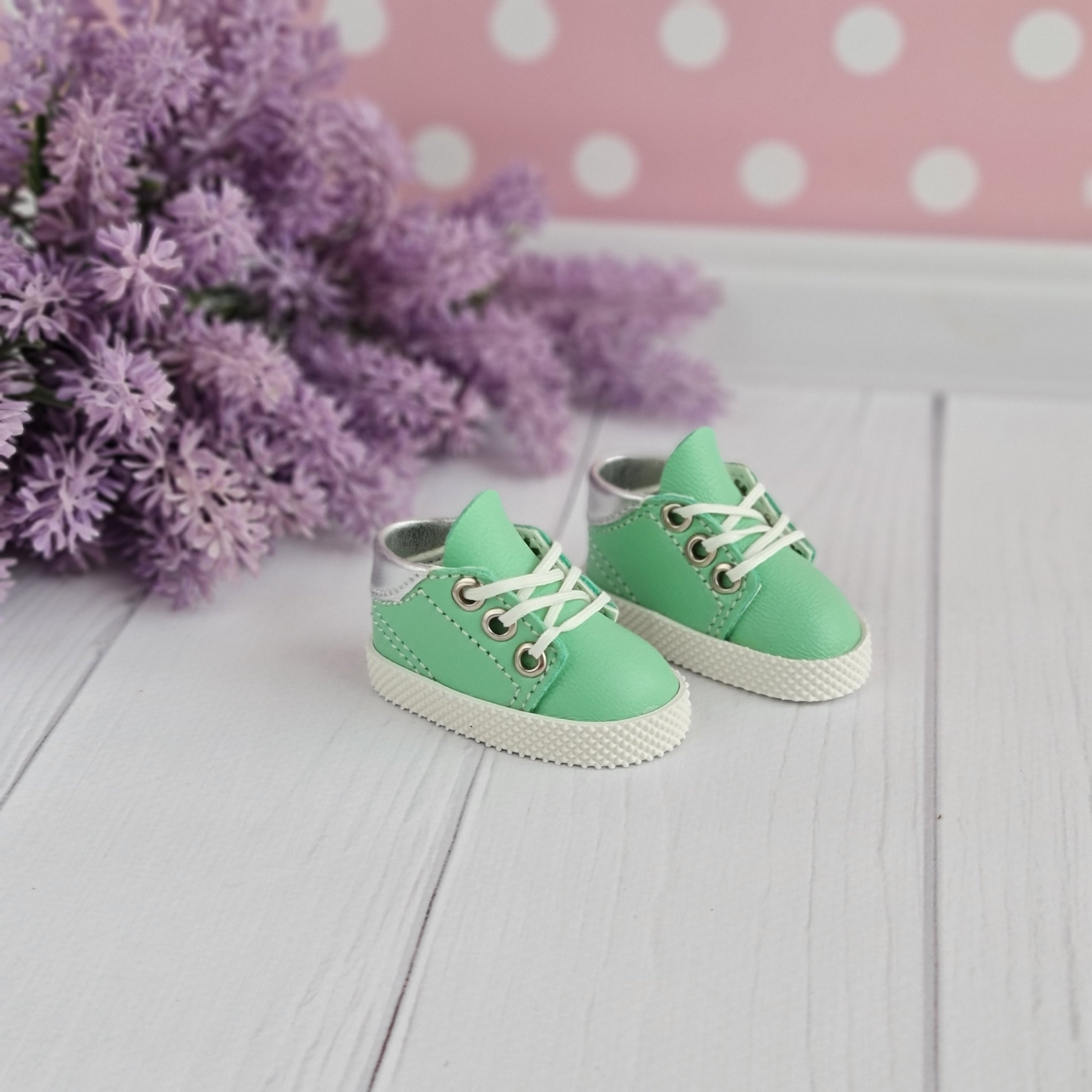 Ruby Red doll shoes. Shoes for Ruby Red Fashion Friends doll.