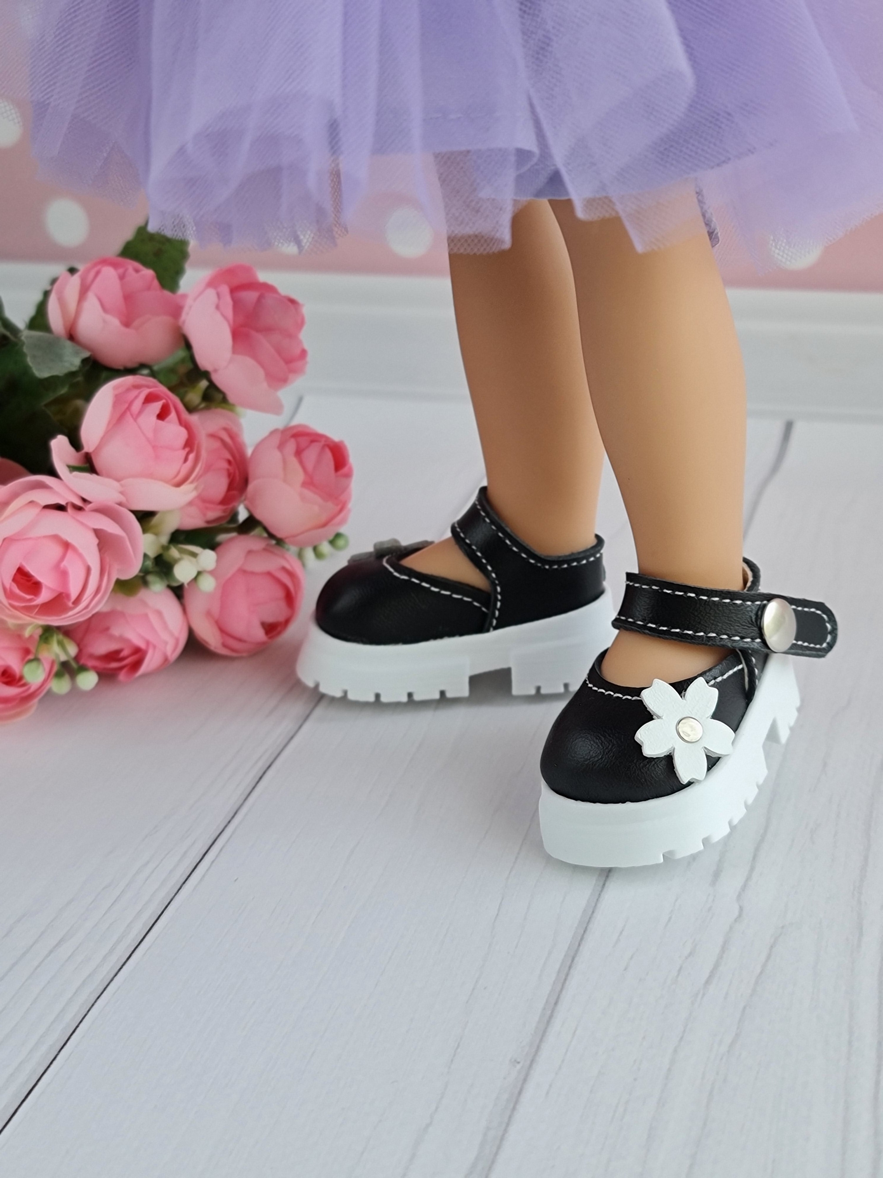 Gotz Little kidz doll shoes. 14 inch doll shoes.