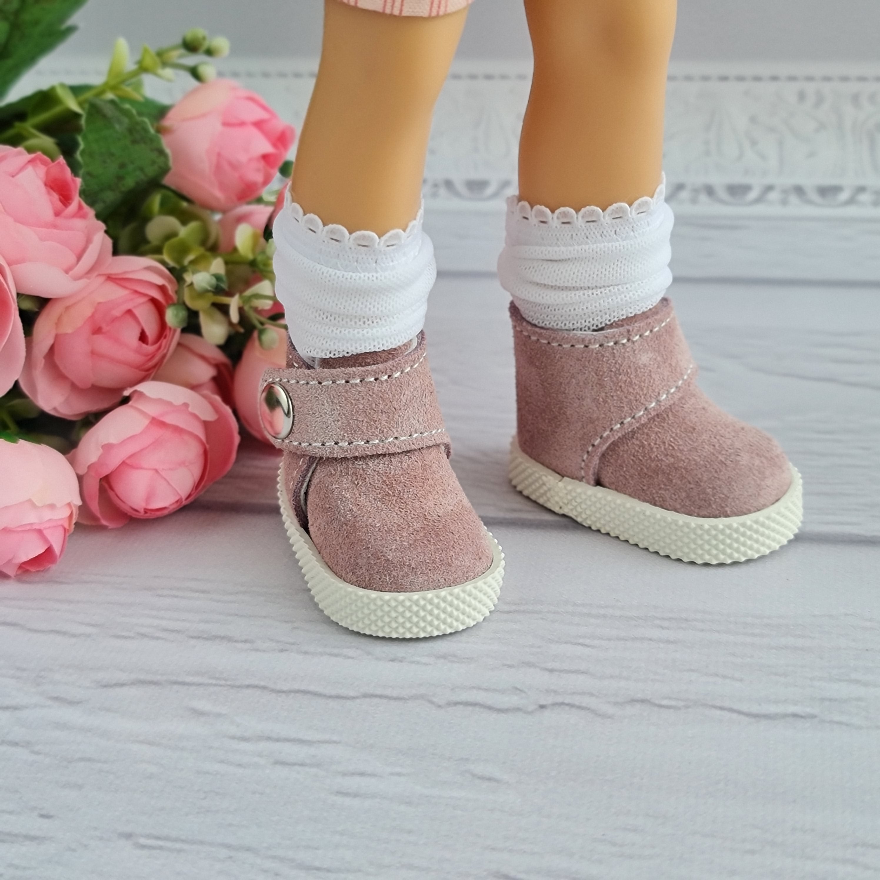 Paola Reina doll shoes. Shoes for Paola Reina Dolls.