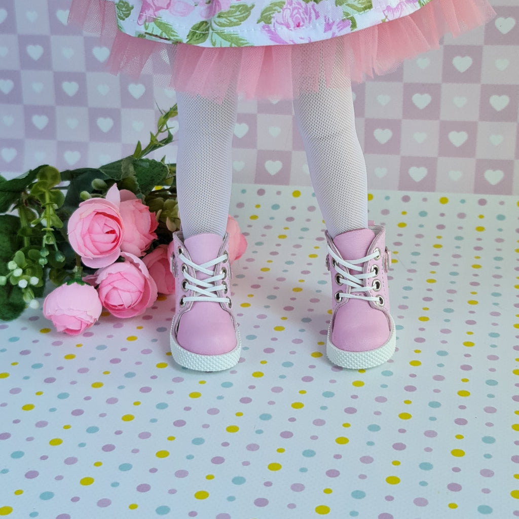 Ruby Red doll shoes. Shoes for Ruby Red Fashion Friends doll.