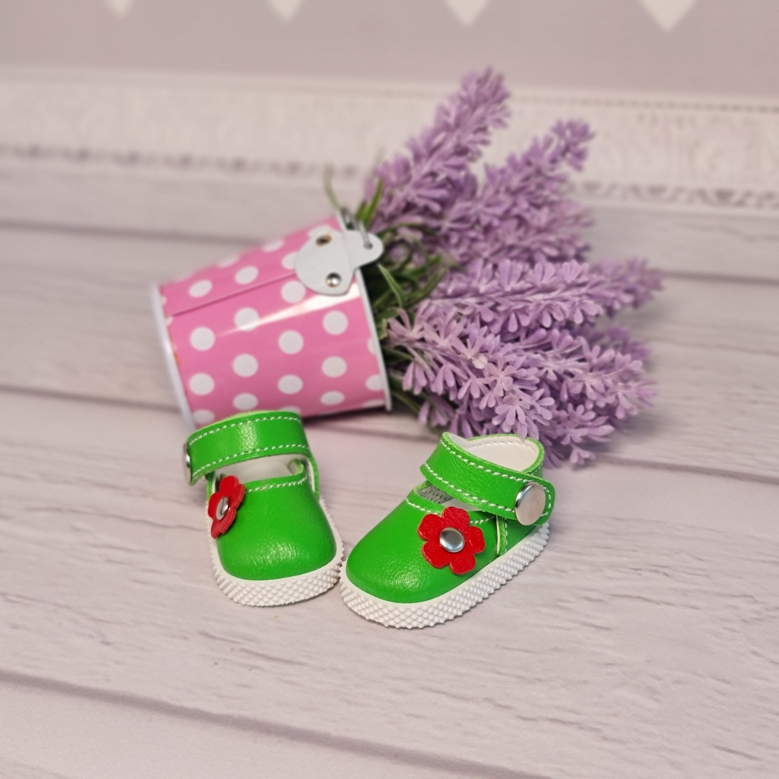 Ruby Red doll shoes. Shoes for Ruby Red Fashion Friends doll.