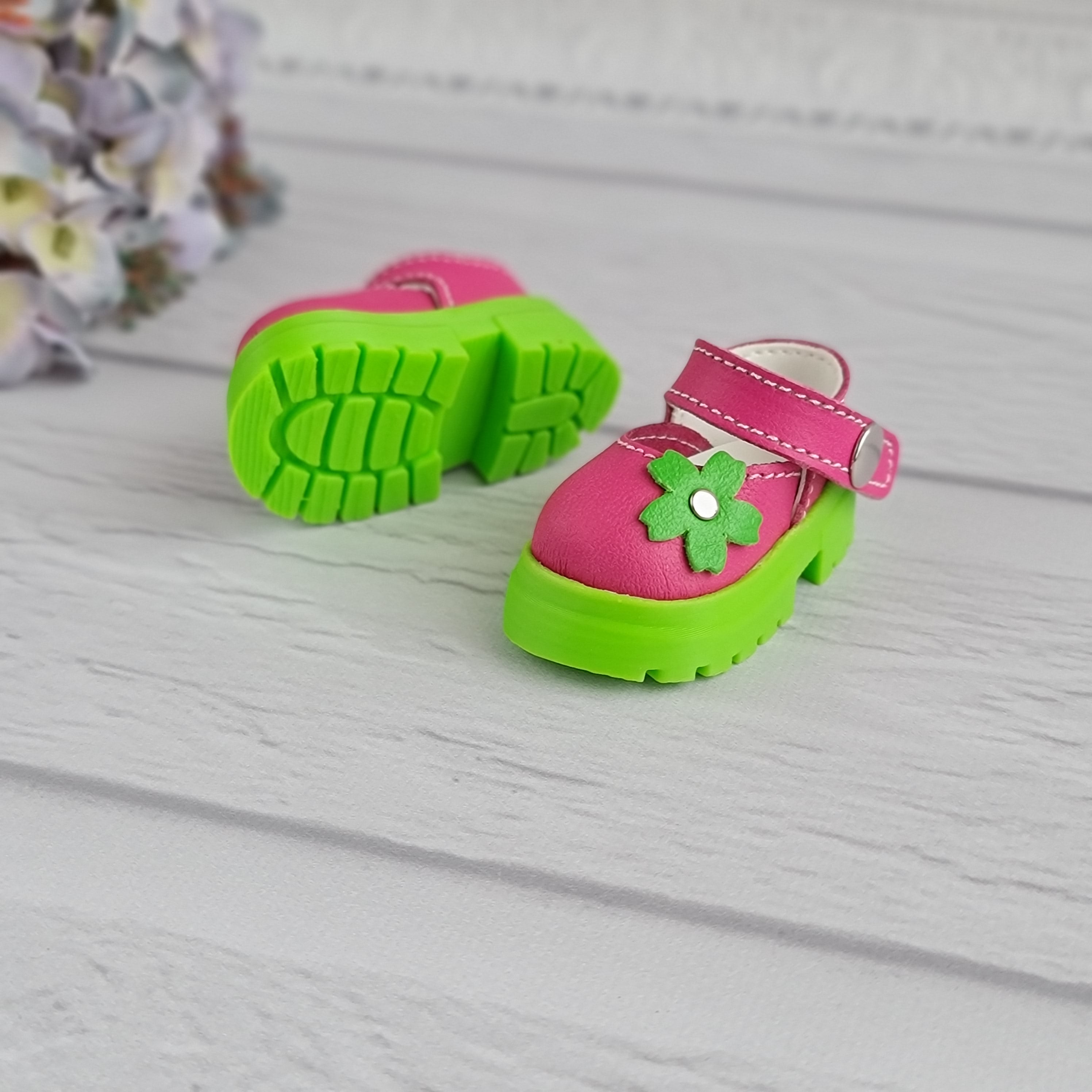 Gotz Little kidz doll shoes. 14 inch doll shoes.