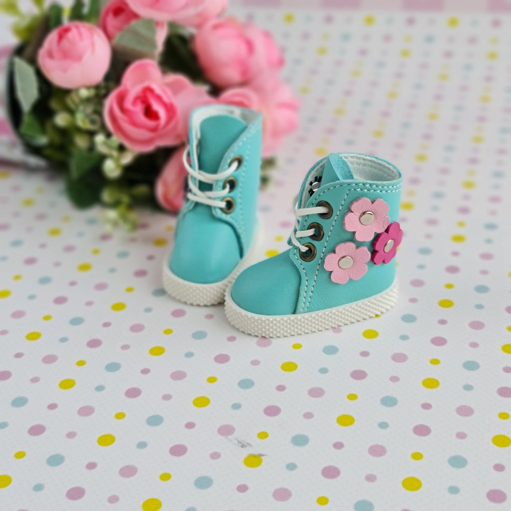 Ruby Red doll shoes. Shoes for Ruby Red Fashion Friends doll.