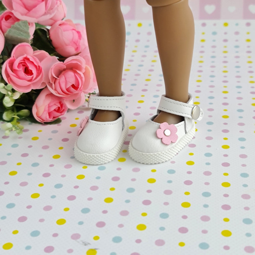 Ruby Red doll shoes. Shoes for Ruby Red Fashion Friends doll.