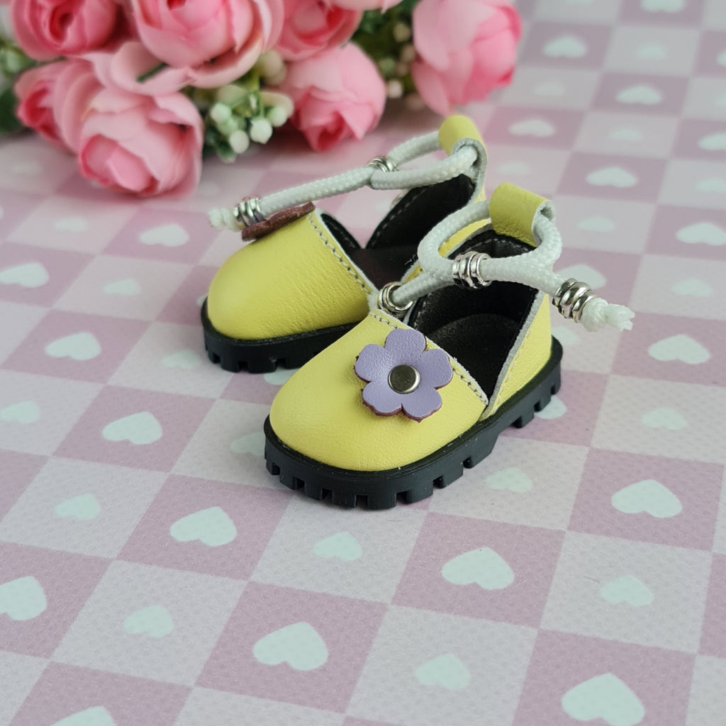 Ruby Red doll shoes. Shoes for Ruby Red Fashion Friends doll.
