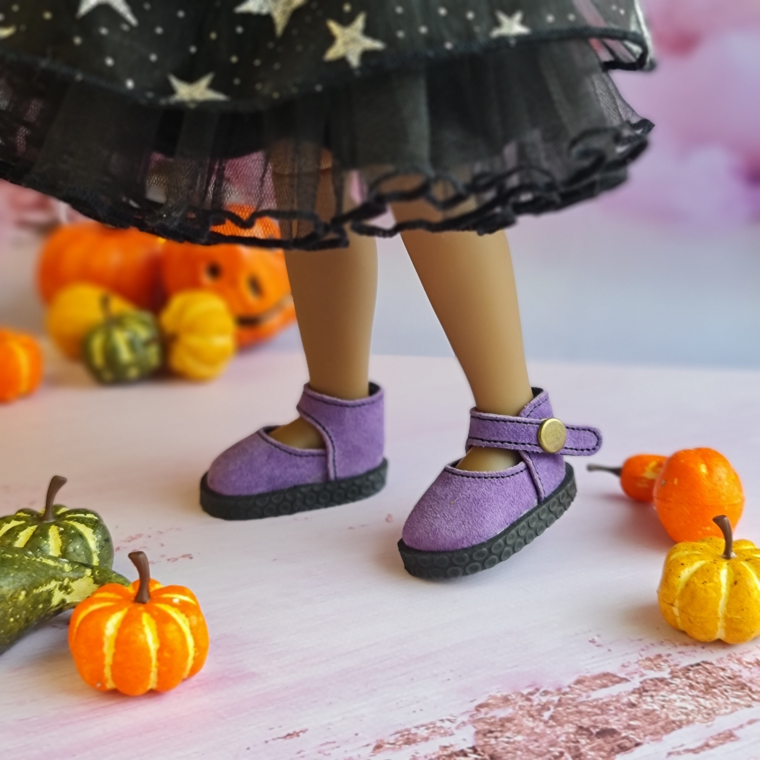 Ruby Red doll shoes. Shoes for Ruby Red Fashion Friends doll.