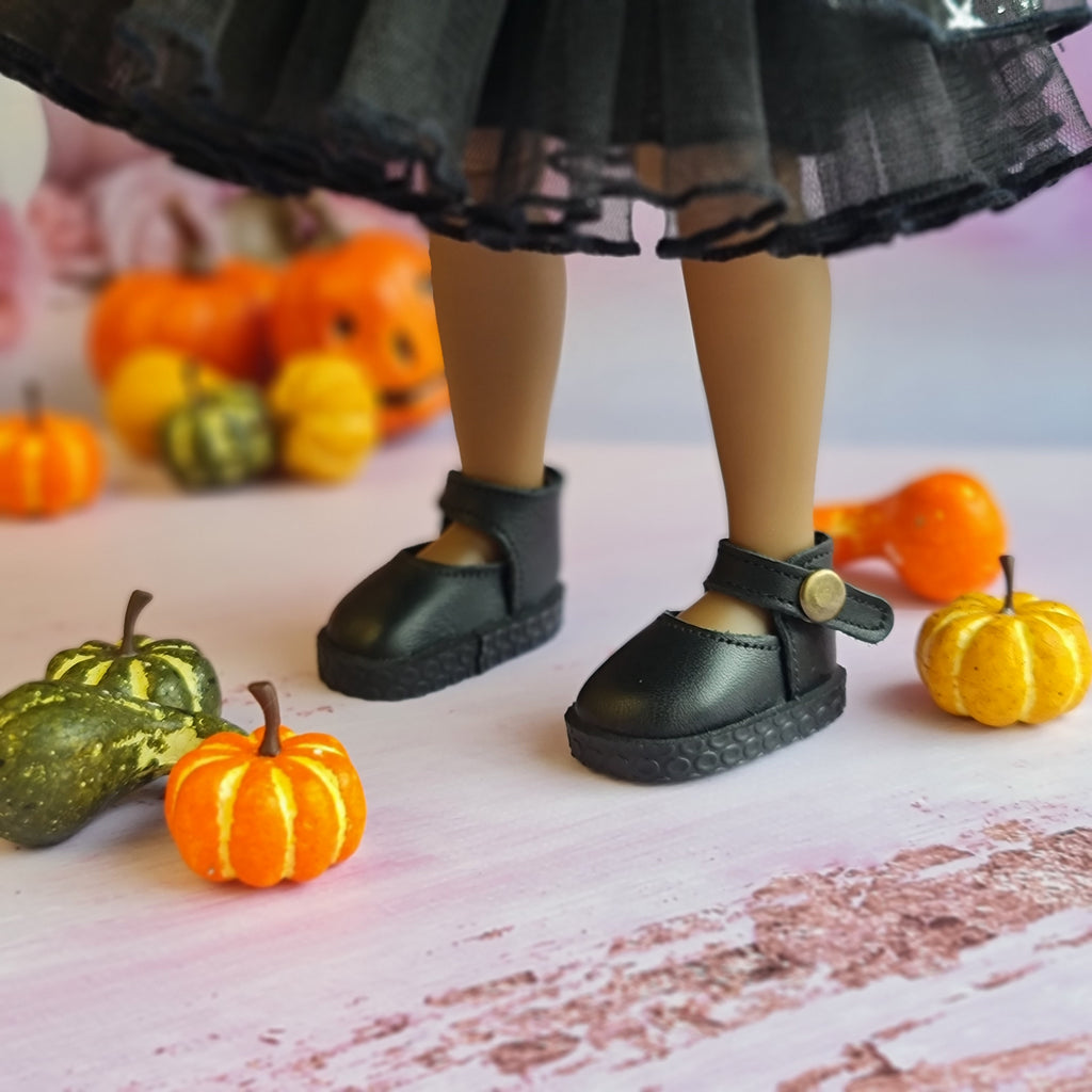Ruby Red doll shoes. Shoes for Ruby Red Fashion Friends doll.