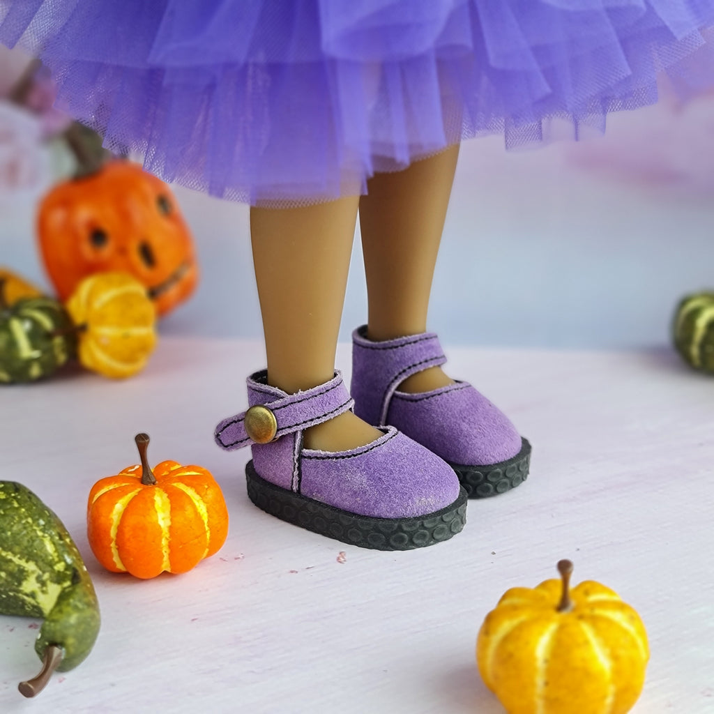 Ruby Red doll shoes. Shoes for Ruby Red Fashion Friends doll.