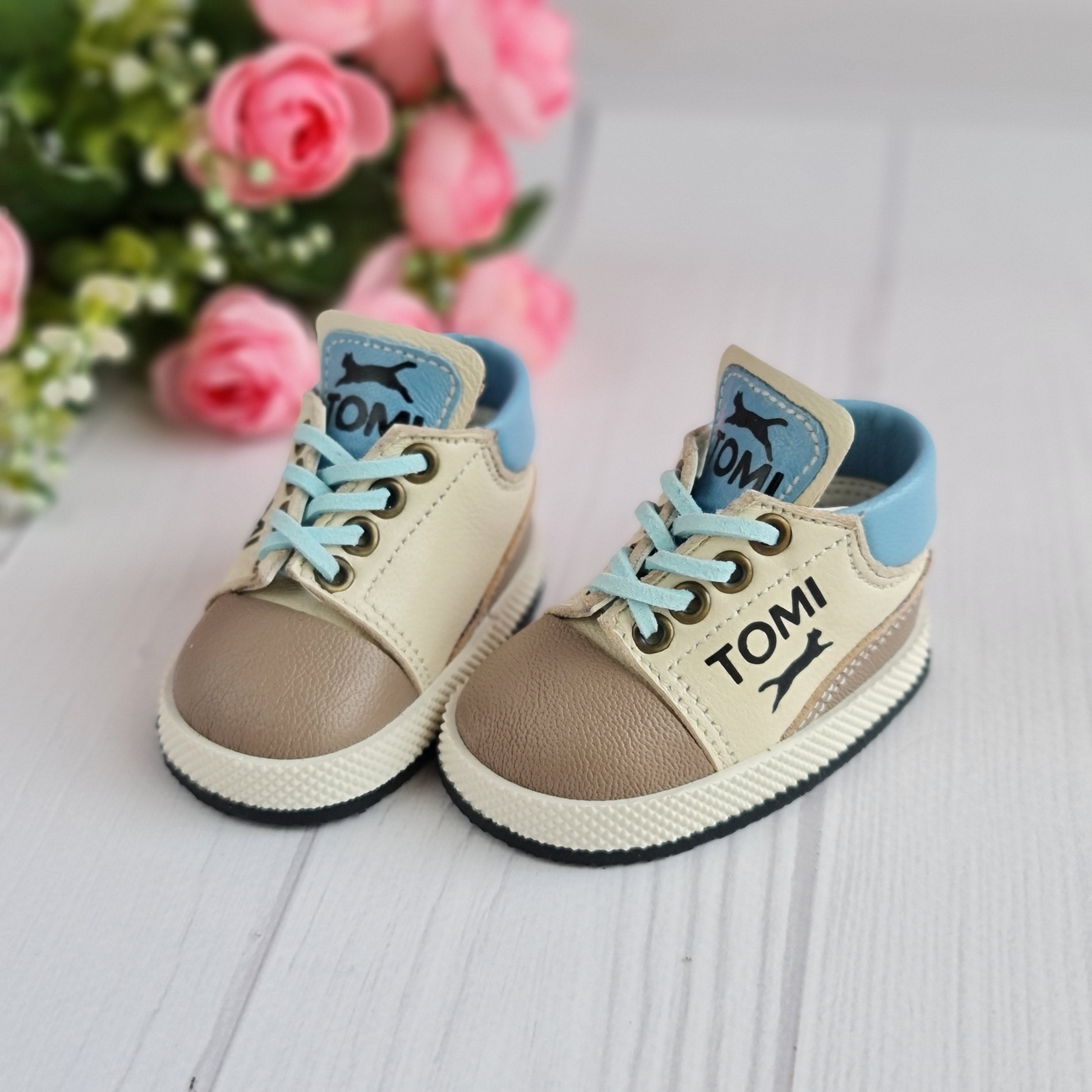 Gotz Happy kidz doll shoes. 18inch doll shoes.