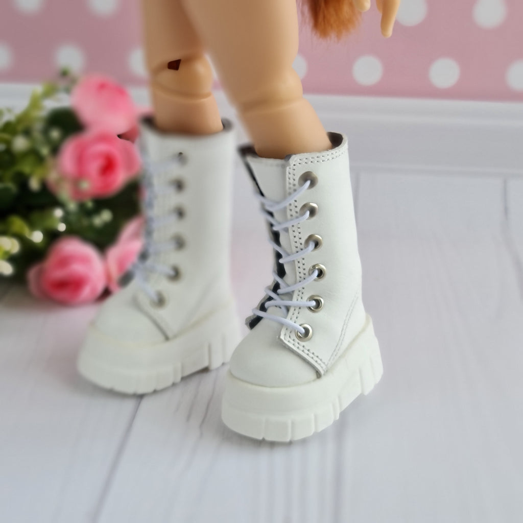 Paola Reina doll shoes. Shoes for Paola Reina Dolls.